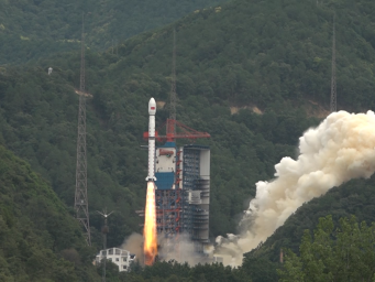 中国成功发射试验二十八号B星01星