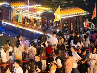 中国旅游日活动火热 “真金白银”提振文旅市场