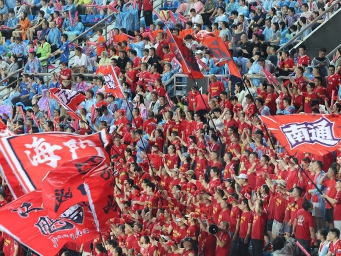 “十三太保”争夺季后赛名额，“苏超”主场价值高涨