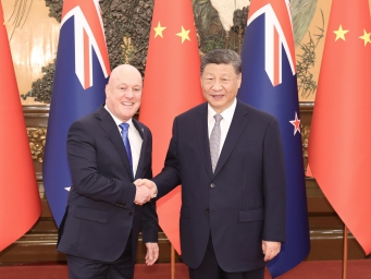 Xi meets New Zealand's PM
